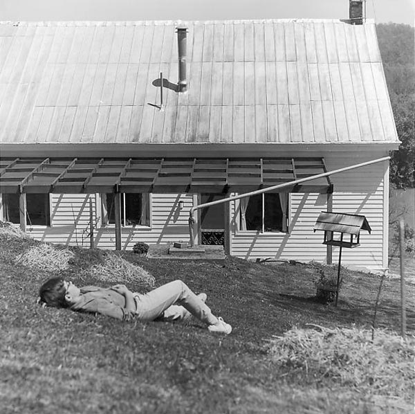 Untitled / Boy Lying on Ground in Front of House (Без названия / Мальчик лежит на земле перед домом), 1960