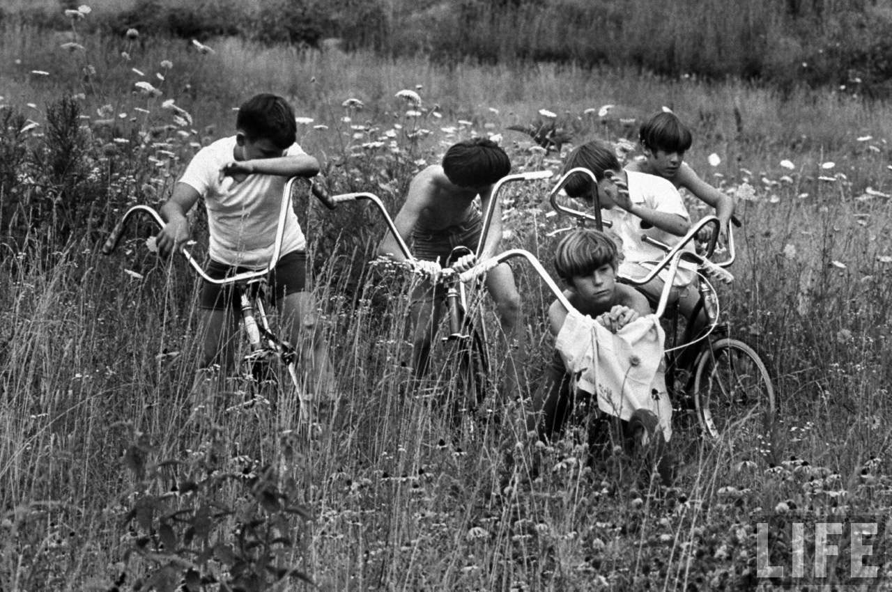 Patrick Powell (RF) with friends (Патрик с друзьями), 1970