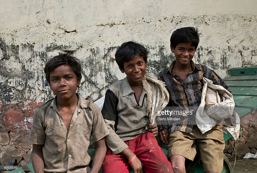 Street children from the new gang in Victoria Terminus Station (Новая группа беспризорников с вокзала Виктория Терминус), 2007