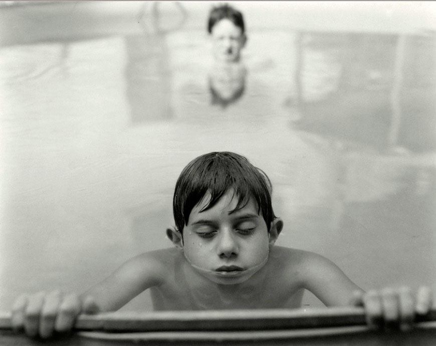 Daniel in Pool (Дэниэл в бассейне), 1994