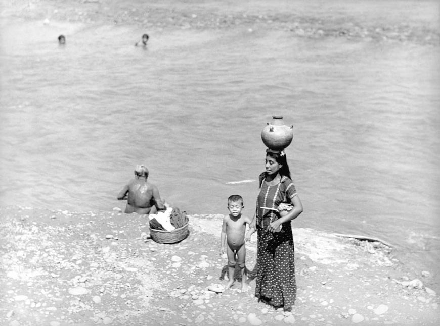 Washing at the river (Стирка на реке), 1929