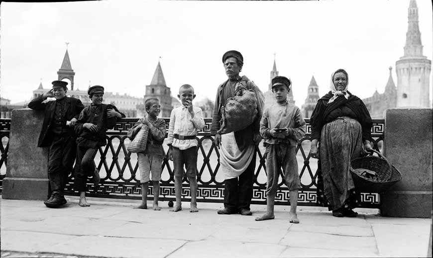 Moscow Sreet People (Московские люди с улицы), 1909