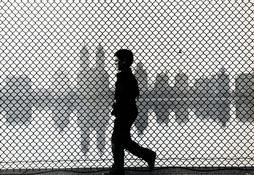 Passing by the Central Park Reservoir (Проходя мимо водохранилища в Центральном парке), 1950s