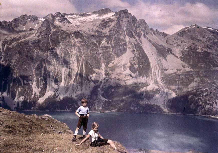 Heinz and Eva on the hillside (Хейнц и Ева на горном склоне), 1920s