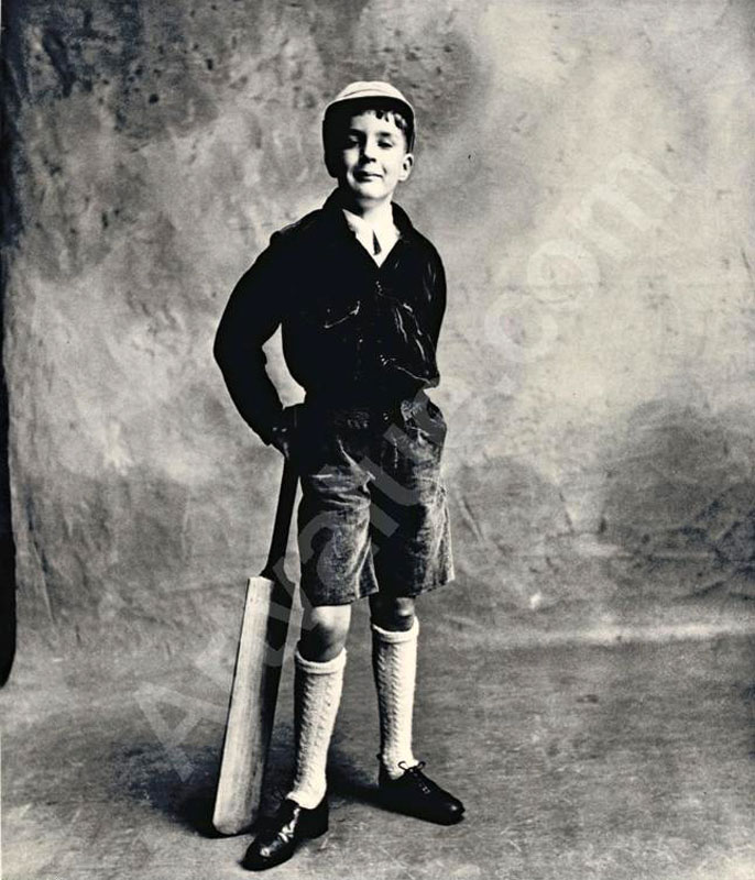 Young Cricketer Adam Rowntree (Юный крикетист Адам Роунтри), 1951