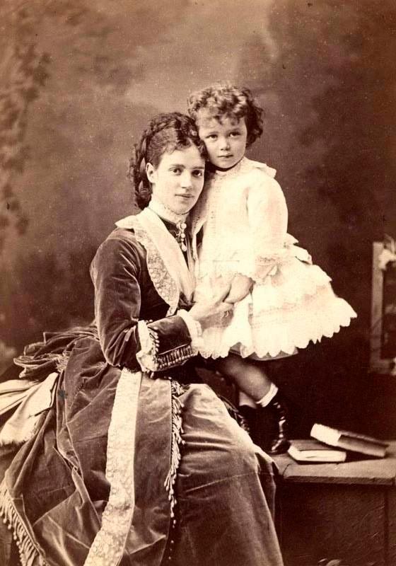 Мария Федоровна, будущая императрица, с сыном Николаем (Maria Feodorovna, the future empress, with her son Nicholas), 1870