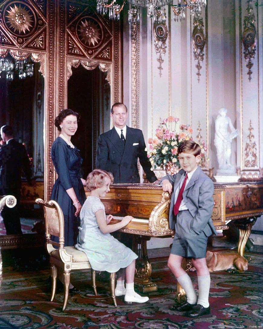 The Queen, the Duke of Edinburgh, the Duke of Cornwall and Princess Anne (Королева, герцог Эдинбургский, герцог Корнуоллский и принцесса Анна), 1957
