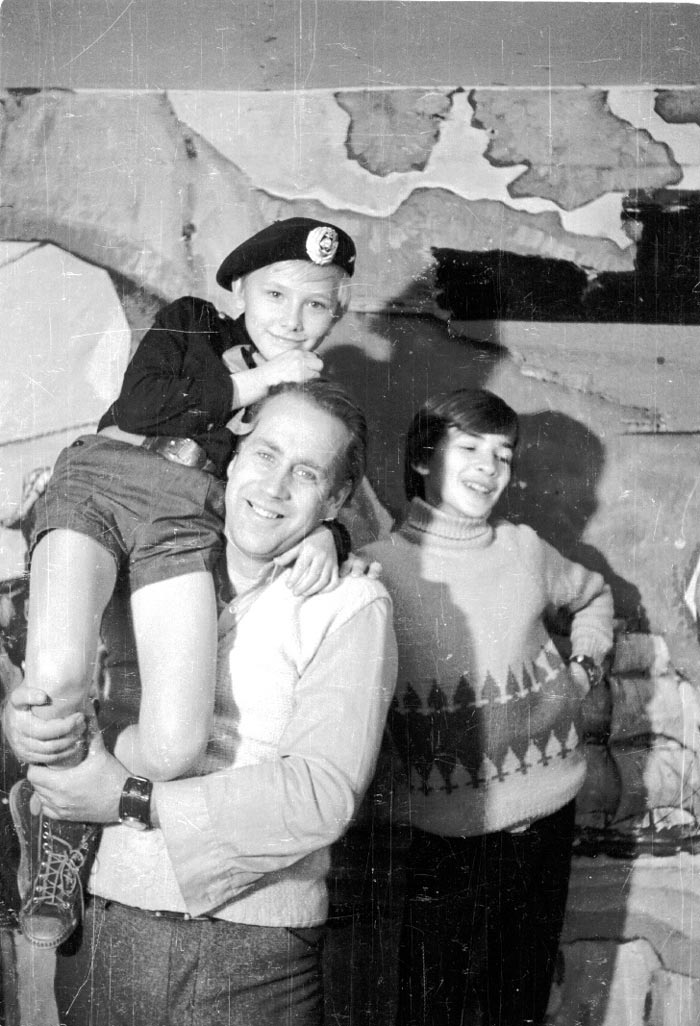 Крапивин Владислав, 1970s