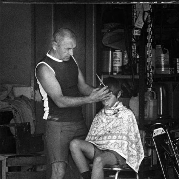 Boy getting haircut (Стрижка мальчика), 1972-1979