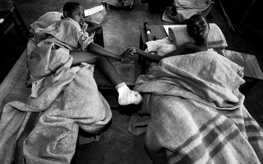Wounded children at a makeshift Red Cross Hospital (Раненые дети во временном госпитале Красного Креста), 1994