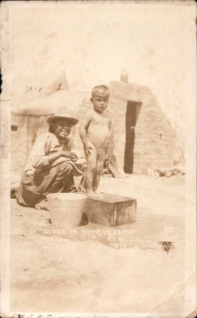 Naked boy getting bath at Mexican refugee camp (Голого мальчика купают в мексиканском лагере беженцев), 1879