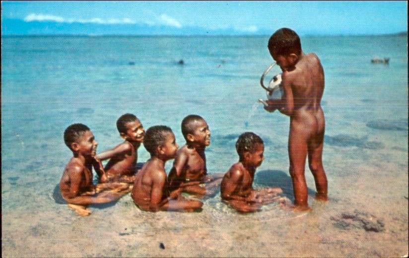 [Little native black boys in the water / Туземные чёрные мальчики в воде]