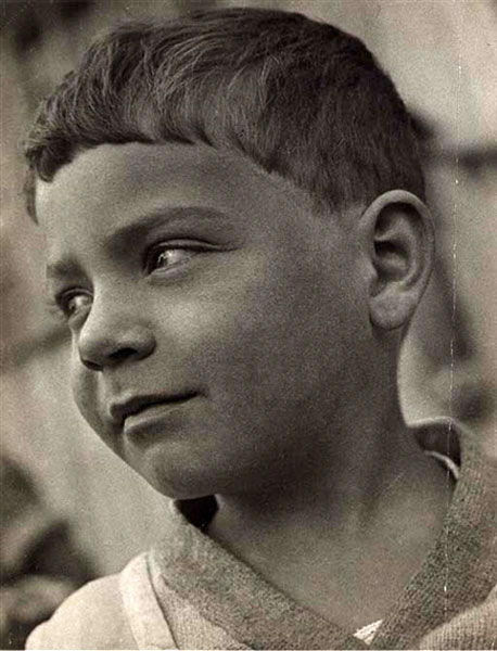 Пopтpeт мaльчикa (Portrait of a young boy), 1932