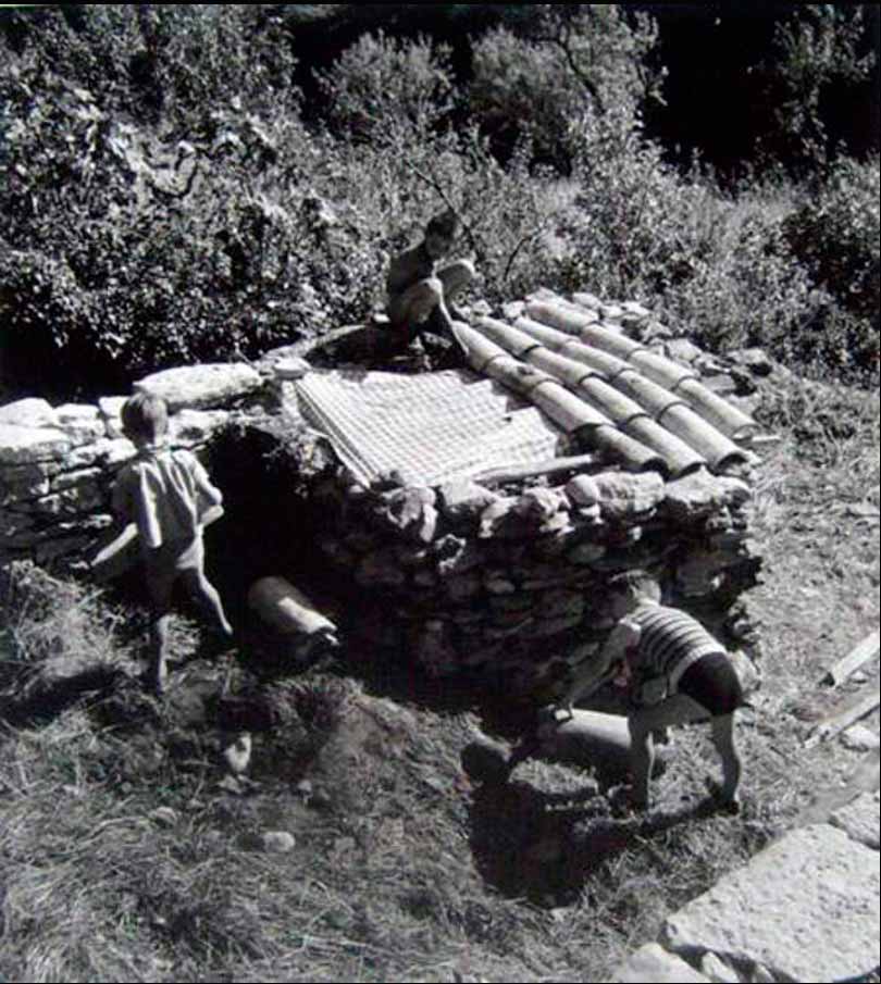 Enfants à Gordes (Дети из Горда), 1951