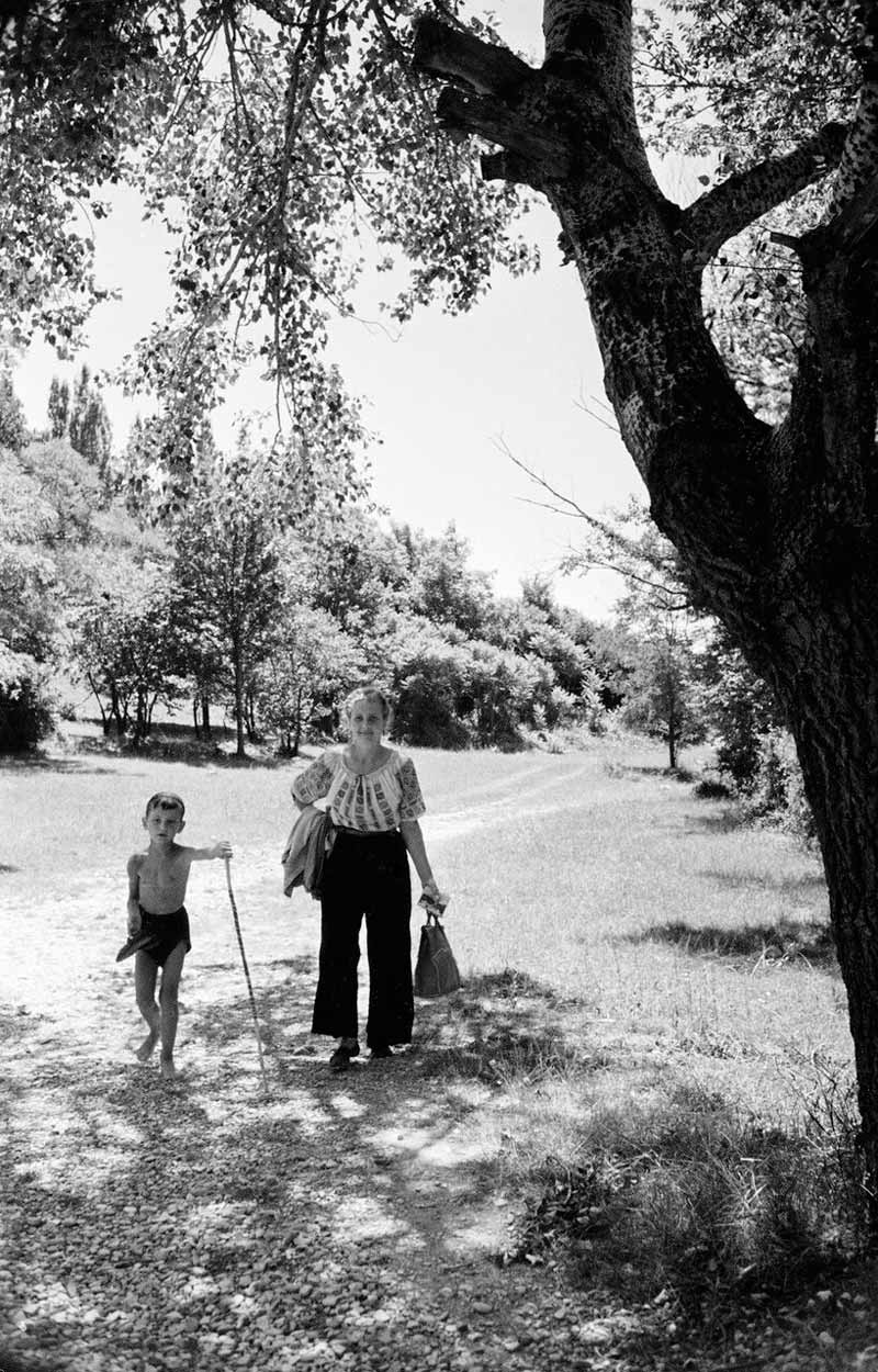 Семейный отдых (Family vacation), 1947