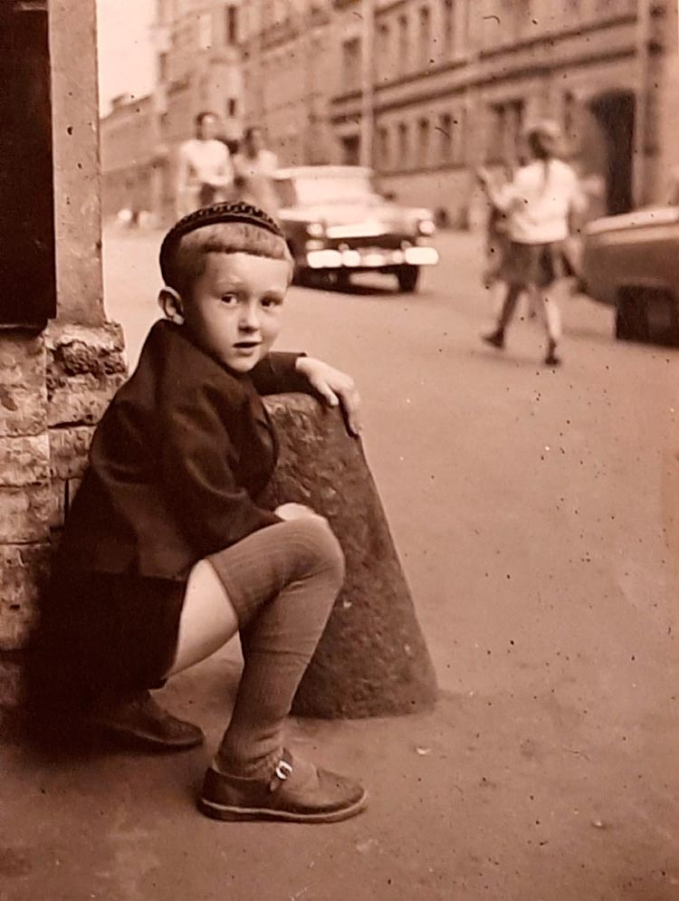 Ленинградский мальчик (A boy from Leningrad), 1966