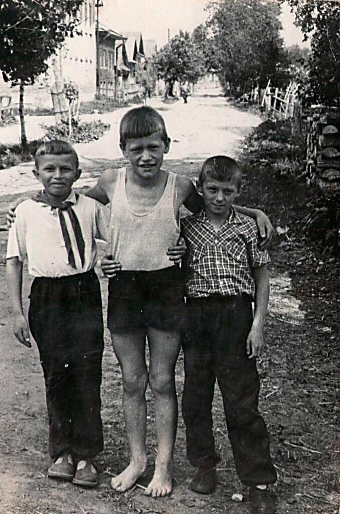 Три друга (Three friends), 1964