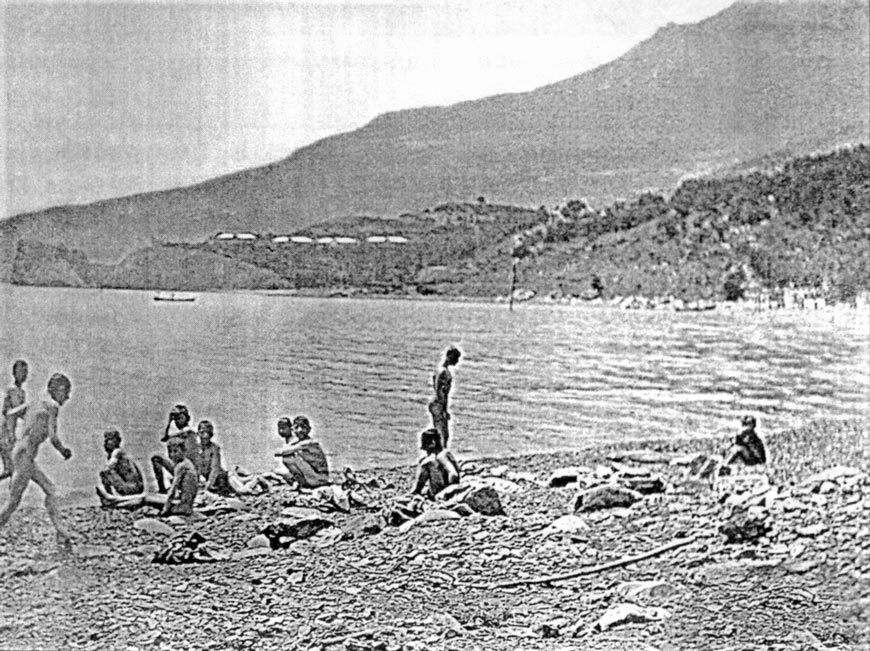 Побережье в урочище Артек (Beach in the Artek tract), начало XX