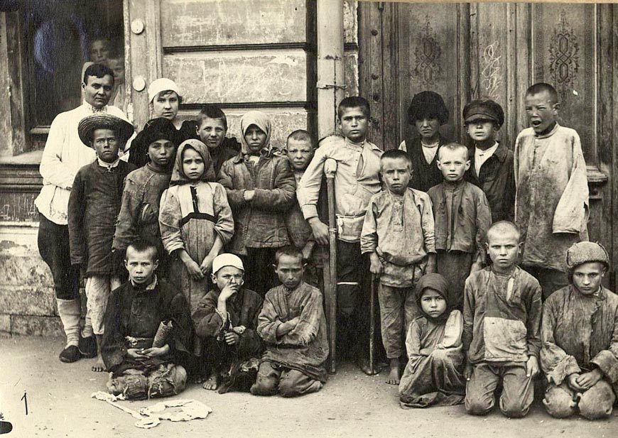 Дети голодающего Поволжья (Children of the starving Volga region), 1921