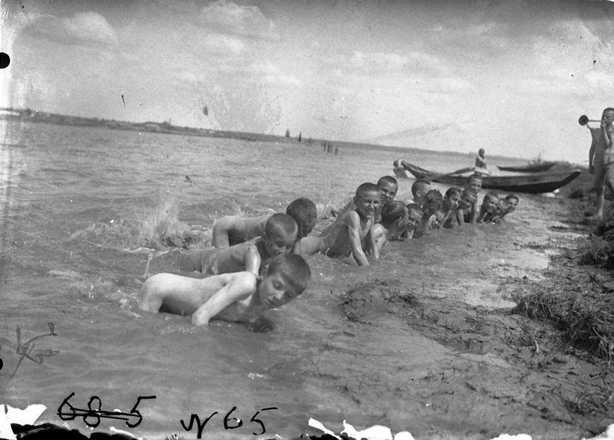 Купание детей (пионеров) на левом берегу Иртыша (Children (pioneers) swimming on the left bank of the Irtysh), 1928