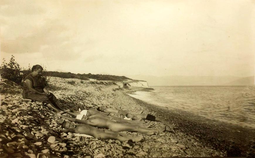 Дети принимают солнечные ванны под присмотром педагога (Children sunbathe under the supervision of a teacher), 1934