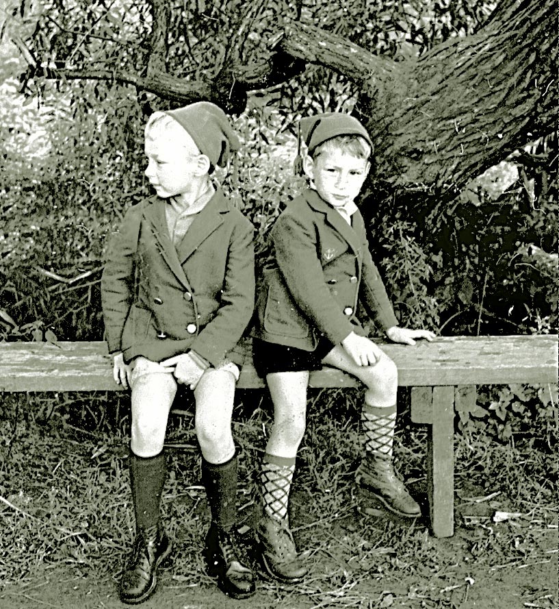 Советские дети, одетые по-заграничному (Soviet children dressed in foreign style), 1966-1967