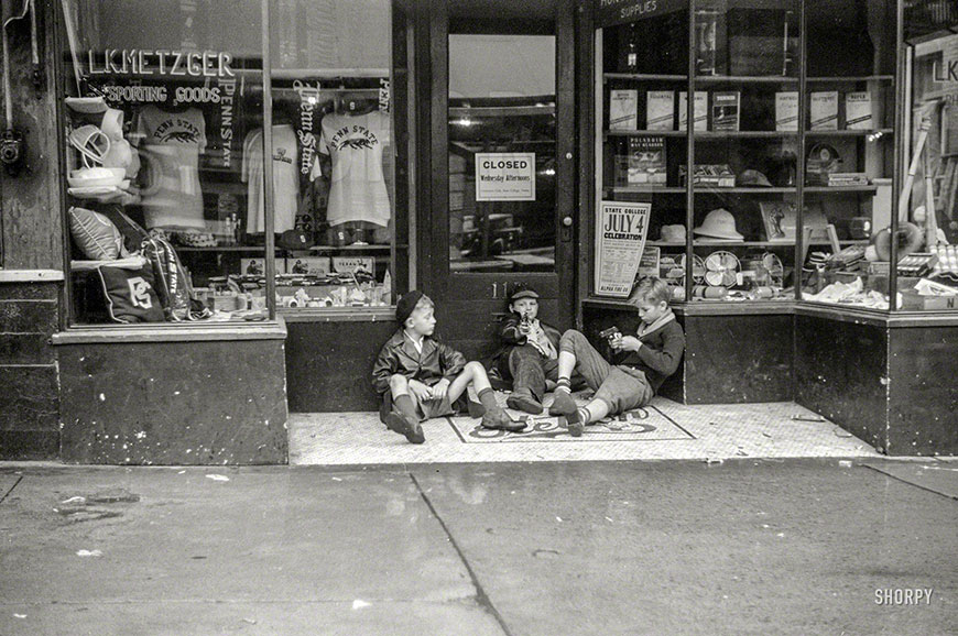 Boys on the Fourth of July (Мальчики в день 4-го Июля - День Независимости), July 1941