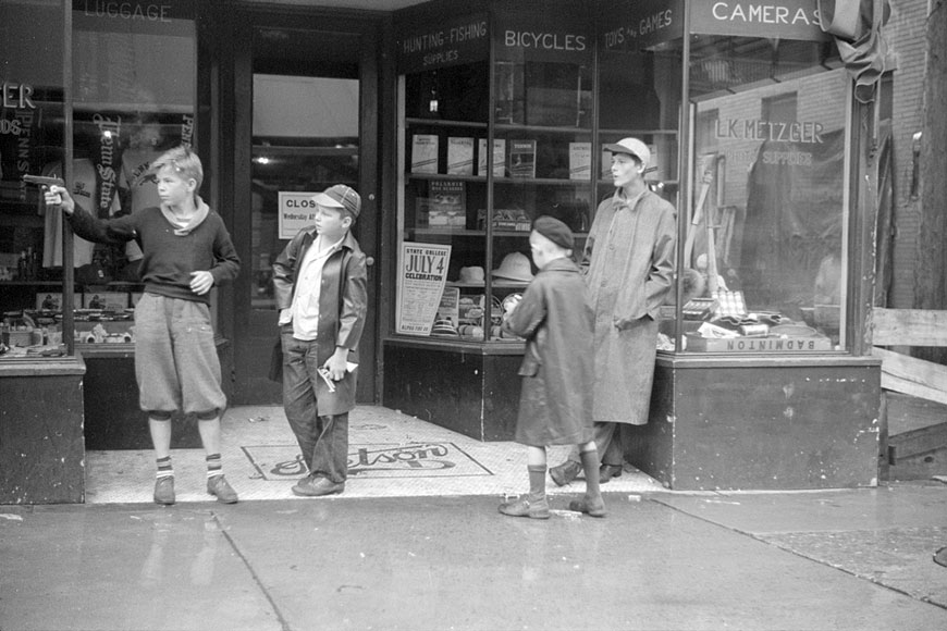 Boys on the Fourth of July (Мальчики в день 4-го Июля - День Независимости), July 1941