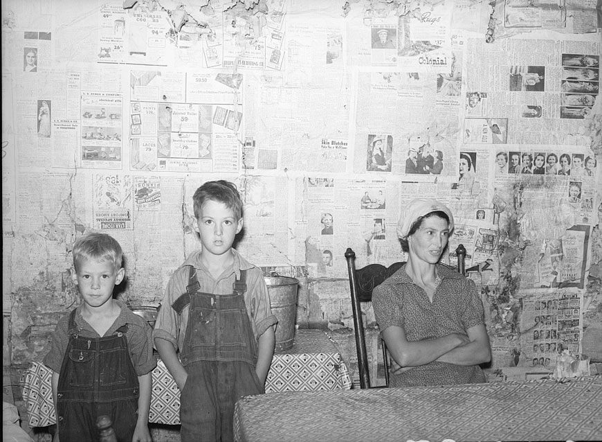 Mrs. Lundy and children  (Миссис Ланди и дети), June 1938