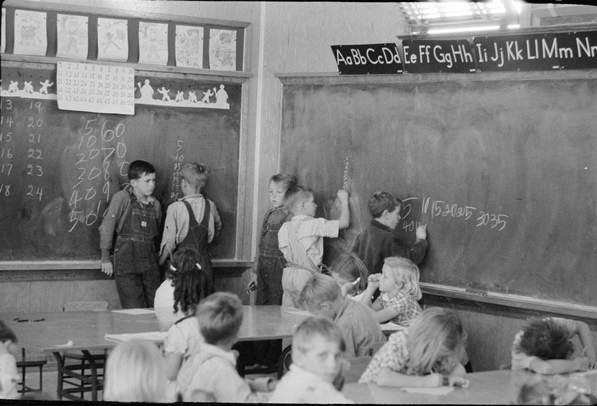 Third grade classroom (Комната третьего класса), Feb.1942