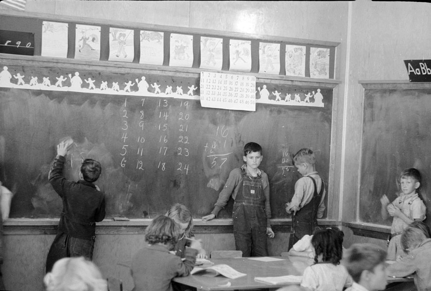 Third grade classroom (Комната третьего класса), Feb.1942