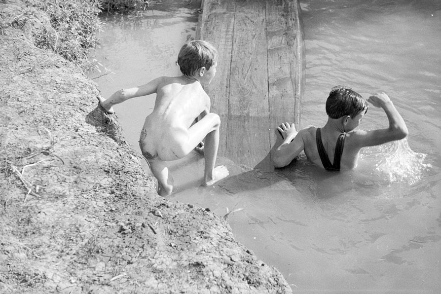 Swimming hole (Пруд), Aug.1935