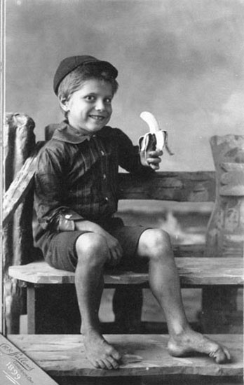 Boy with banana (Мальчик с бананом), 1899