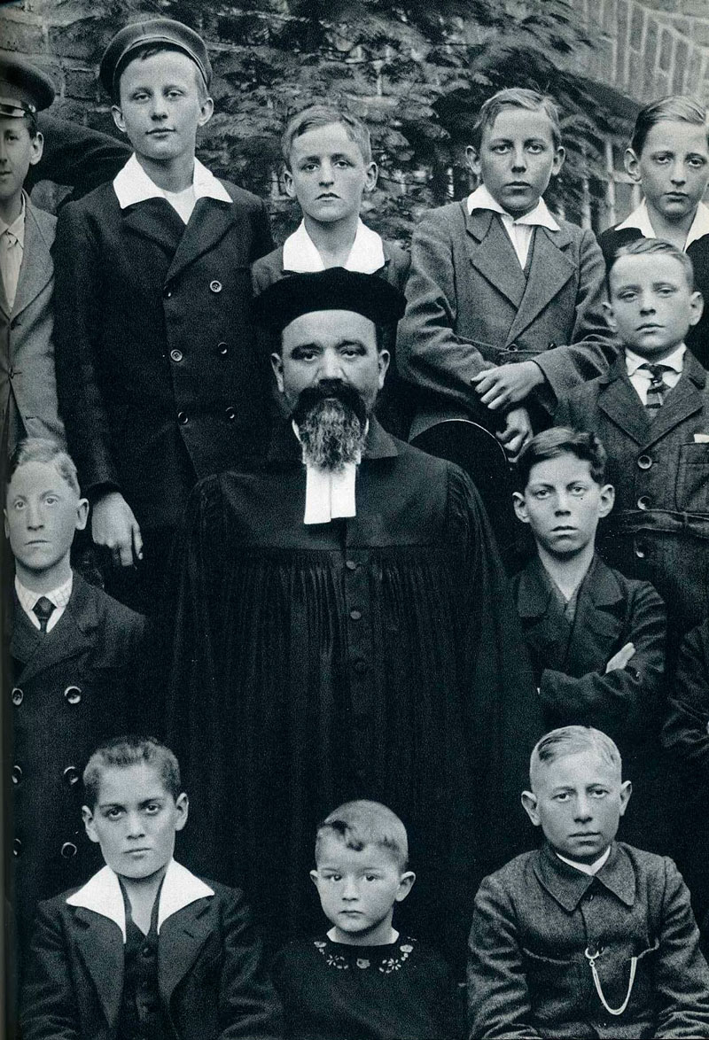 Protestant Minister (Протестанский проповедник), 1928