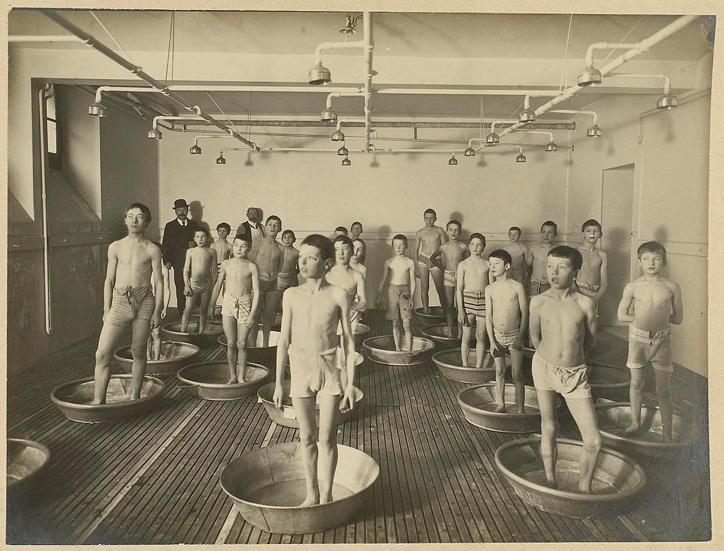 école des Pâquis / douches (Школа Паки / душевые), 1905