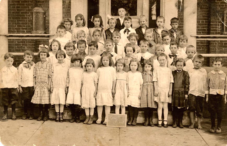 Class portrait (Портрет класса), c.1910