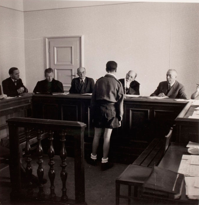 Teenager facing tribunal (Подросток перед судом), 1948