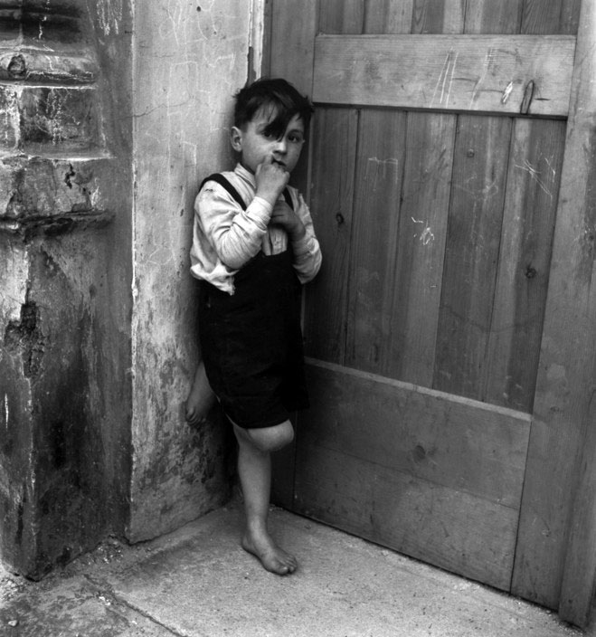 Many children go barefoot because of the acute shortage of footwear (Многие дети ходят босиком из-за острой нехватки обуви), 1948