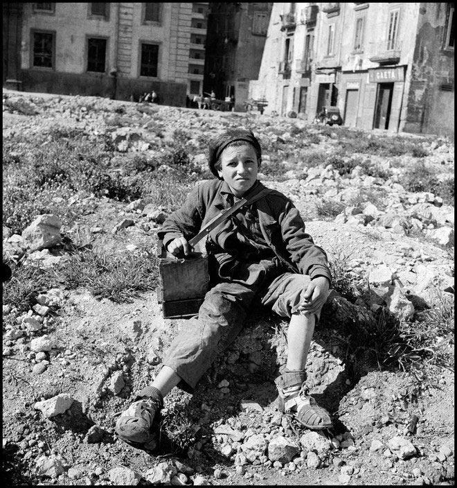 School Boy in ruins (Школьник среди руин), 1948