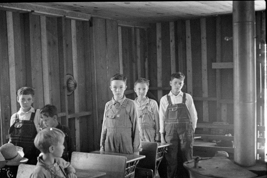 Interior of Ozark School (Интерьер школы Озарка), Sept.1935