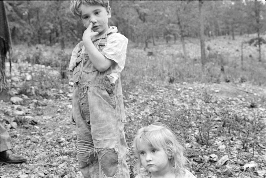 Untitled, possibly: Family of Arkansas sharecropper (Без названия, возможно: Семья издольщика из Арканзаса), Oct.1935