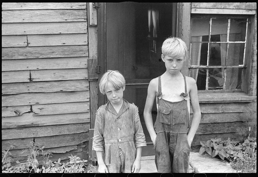 Family on relief (Семья на пособии), Aug.1938