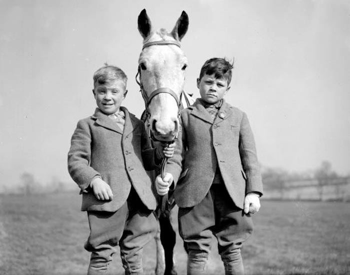 Trainee Flat Jockeys (Жокеи-стажёры по плоским гонкам), 1935