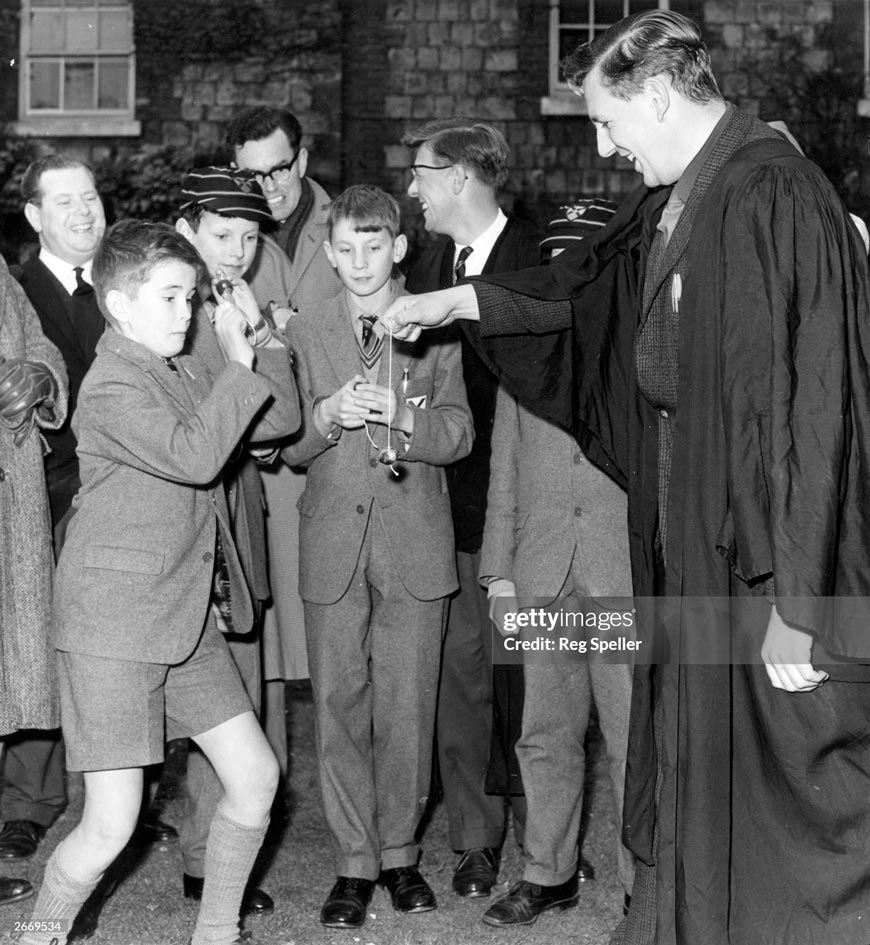 Conkers Contest (Конкурс по игре в конкерс), 1964