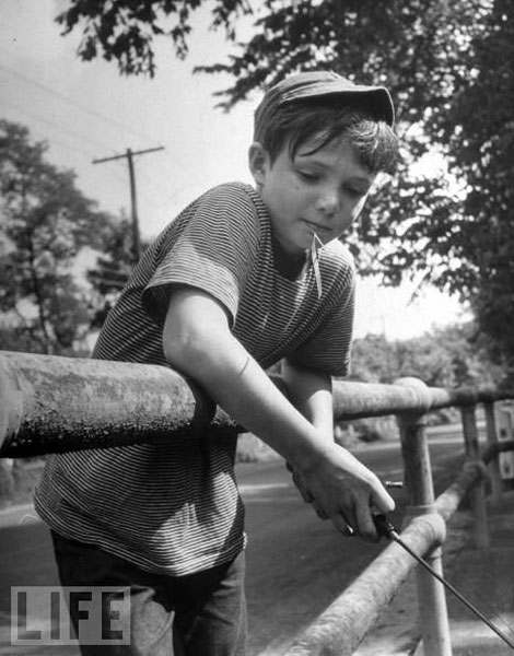 Young boy fishing (Мальчик рыбачит), Jun.1948