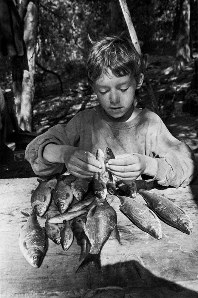 Летний лагерь для беспризорных детей * Summer camp for street children (1991)