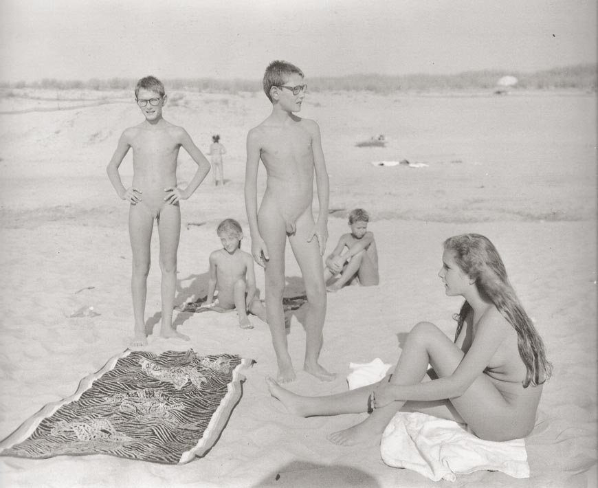 11 The Macombe Family (Семья Макомб), 1992