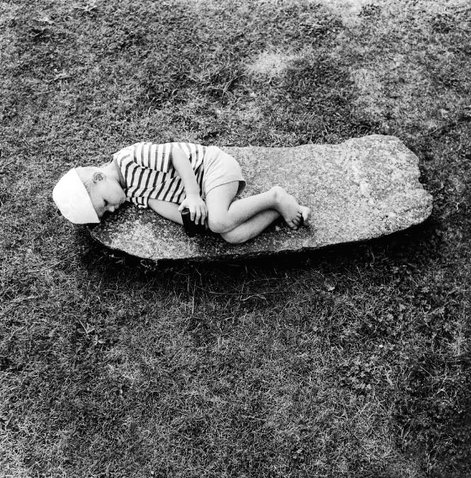 На старом еврейском кладбище. Мой сын (In the old Jewish cemetery. My son), 1968