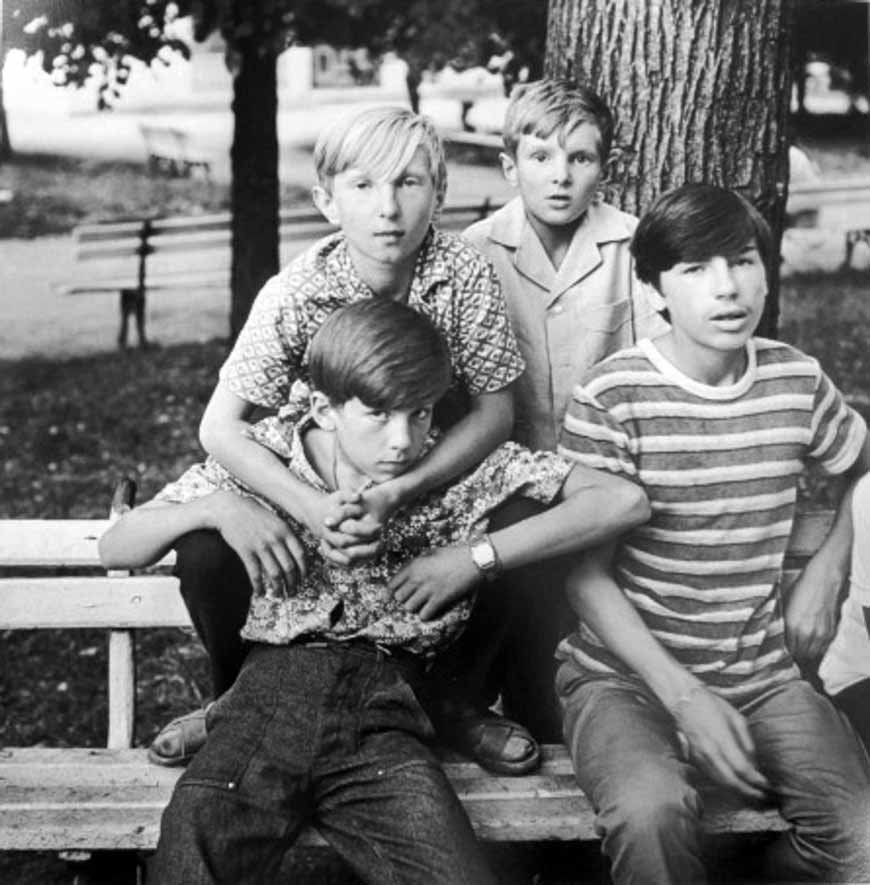 Мальчики в Серейкишском парке (Boys at Sereikiškių park), 1974