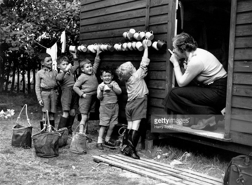 Evacuee Life (Жизнь в эвакуации), 30th September 1938